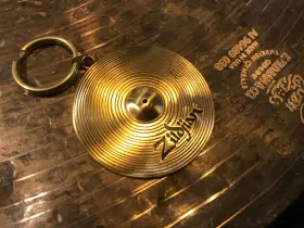 642388324462 REVERB Zildjian Zkeychain Cymbal Keychain 642388324462 REVERB Zildjian Zkeychain Cymbal Keychain