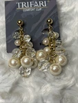 Trifari Earrings Comfort Clip Nwt Pearl& Clear Beaded Gold Tone 2 Inch Drop Rare. Fixed Price $24.99.
